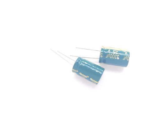 周波数偏光アルミニウム電解コンデンサー 0.1UF - 10000UF 漏れ電流 0.01CV 3000H 寿命
