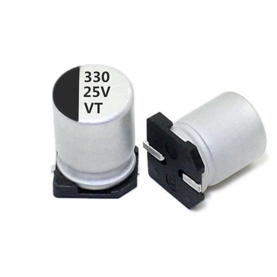 25V 330UFの小型アルミニウム電気分解コンデンサーおよび大容量