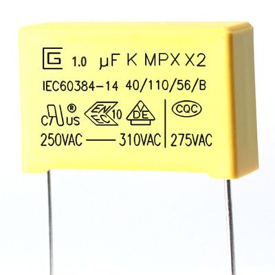優秀な炎が付いている105K X2の安全コンデンサー1.0Uf -抑制特性P22.5MM