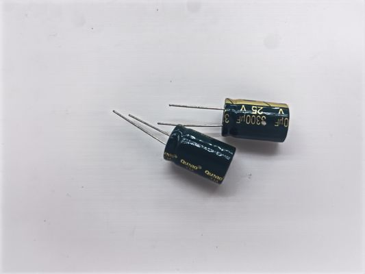 周波数 自治アルミ電解コンデンサ -40.C から 105.C 偏光化 2000〜10000 時間