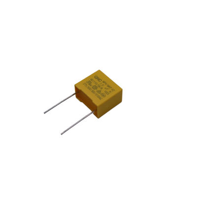 250VAC 穴を通る X2 放射線安全コンデンサ 幅広い動作温度範囲 -40.C から 85.C
