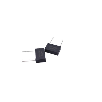 孔式マウントタイプ RoHS に準拠するMMKP82 コンデンサータ683J630V